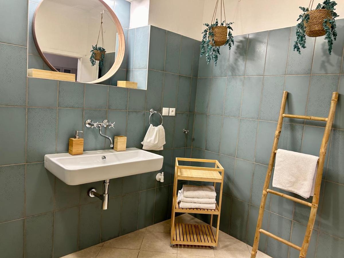 Almond Studio Apartment Bratislava Extérieur photo